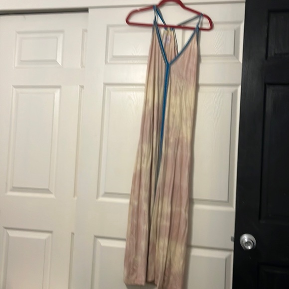 Silky Sundress - Picture 3 of 6